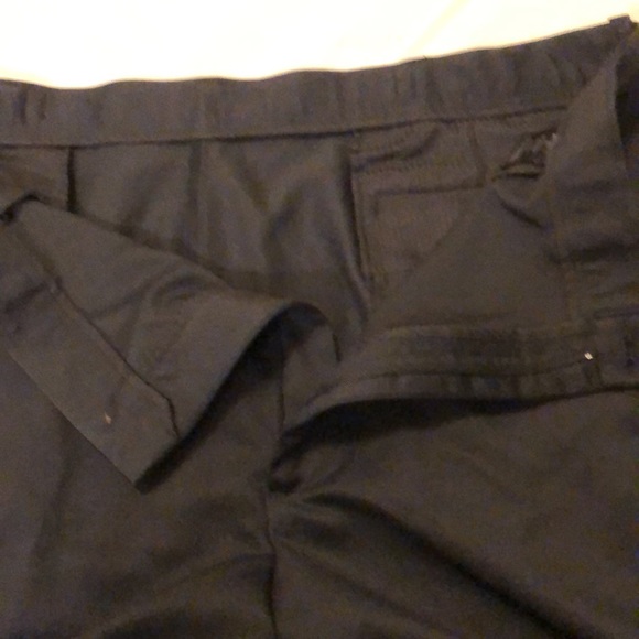 HAGGAR MEN’S DARK NAVY GOLF DRESS SHORTS - NWOT SIZE 42 WAIST 9 1/2” INSEAM #087 - Picture 6 of 8